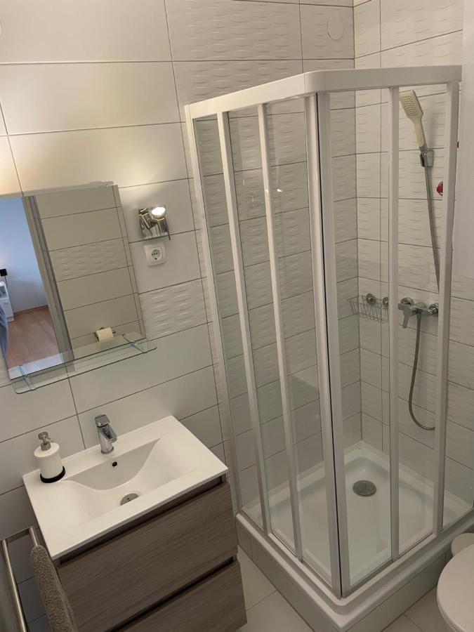Pingvin Cukraszda Apartman Felso Szint Balatonmáriafürdő Exterior foto