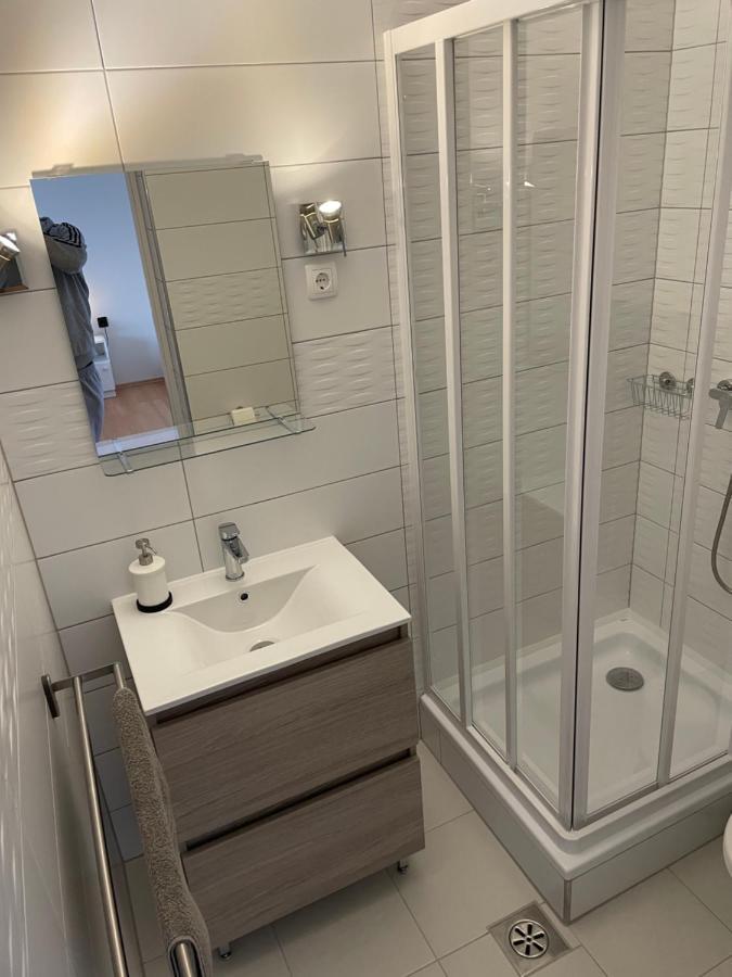 Pingvin Cukraszda Apartman Felso Szint Balatonmáriafürdő Exterior foto